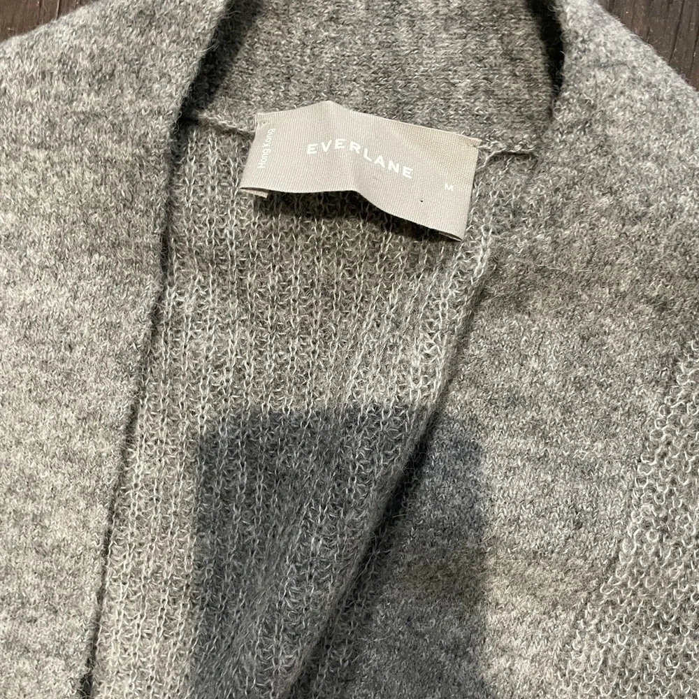 Everlane sweater - Picture 2 of 3